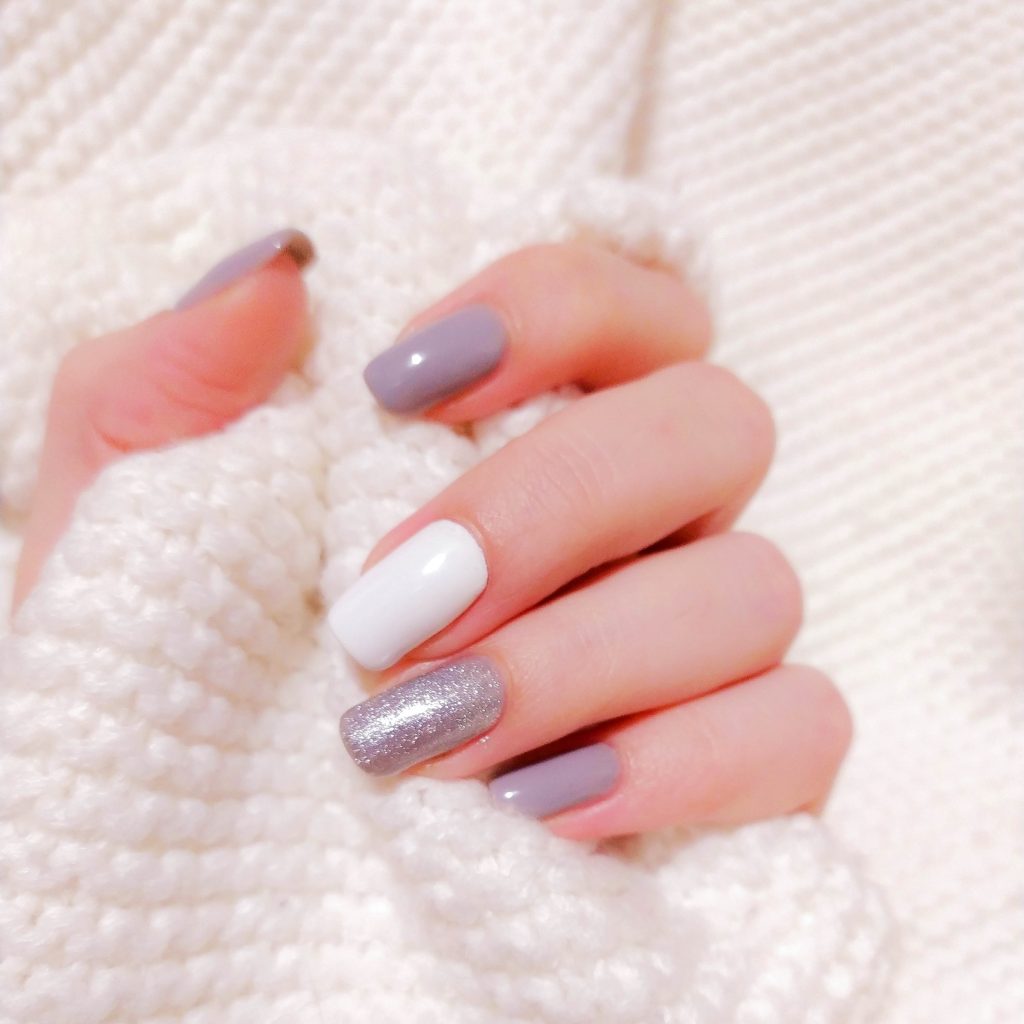 natural shiny healthy nails